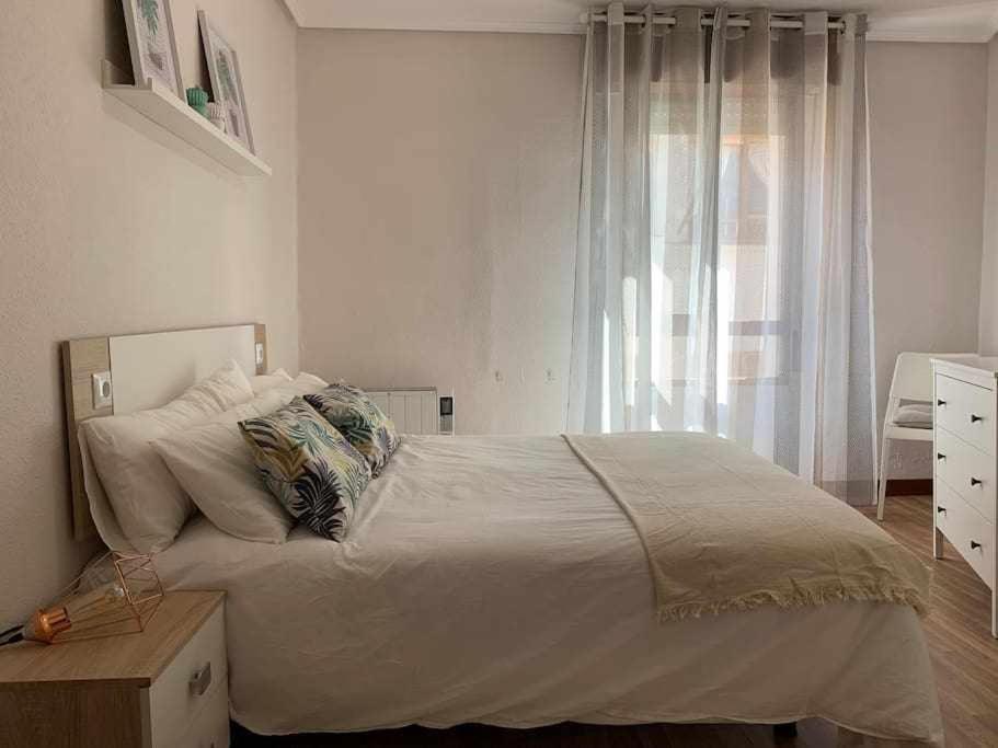 ベルメオArostegi Etxea Bonito Piso Junto Al Puertoアパートメント エクステリア 写真