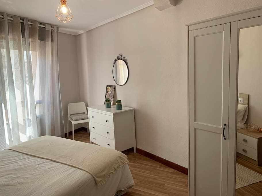 ベルメオArostegi Etxea Bonito Piso Junto Al Puertoアパートメント エクステリア 写真